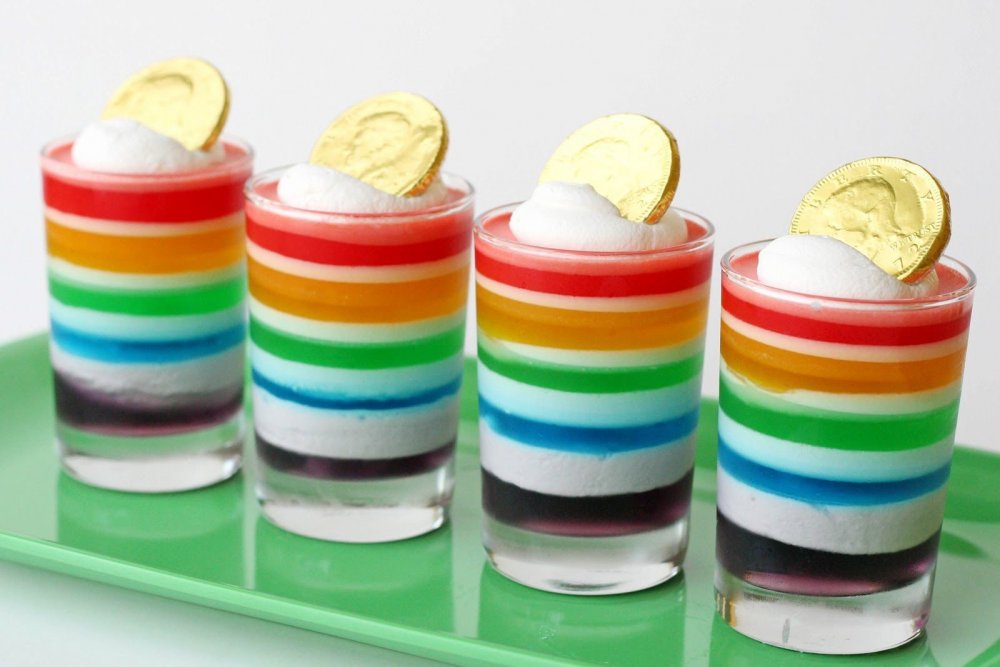 Разноцветные десерты