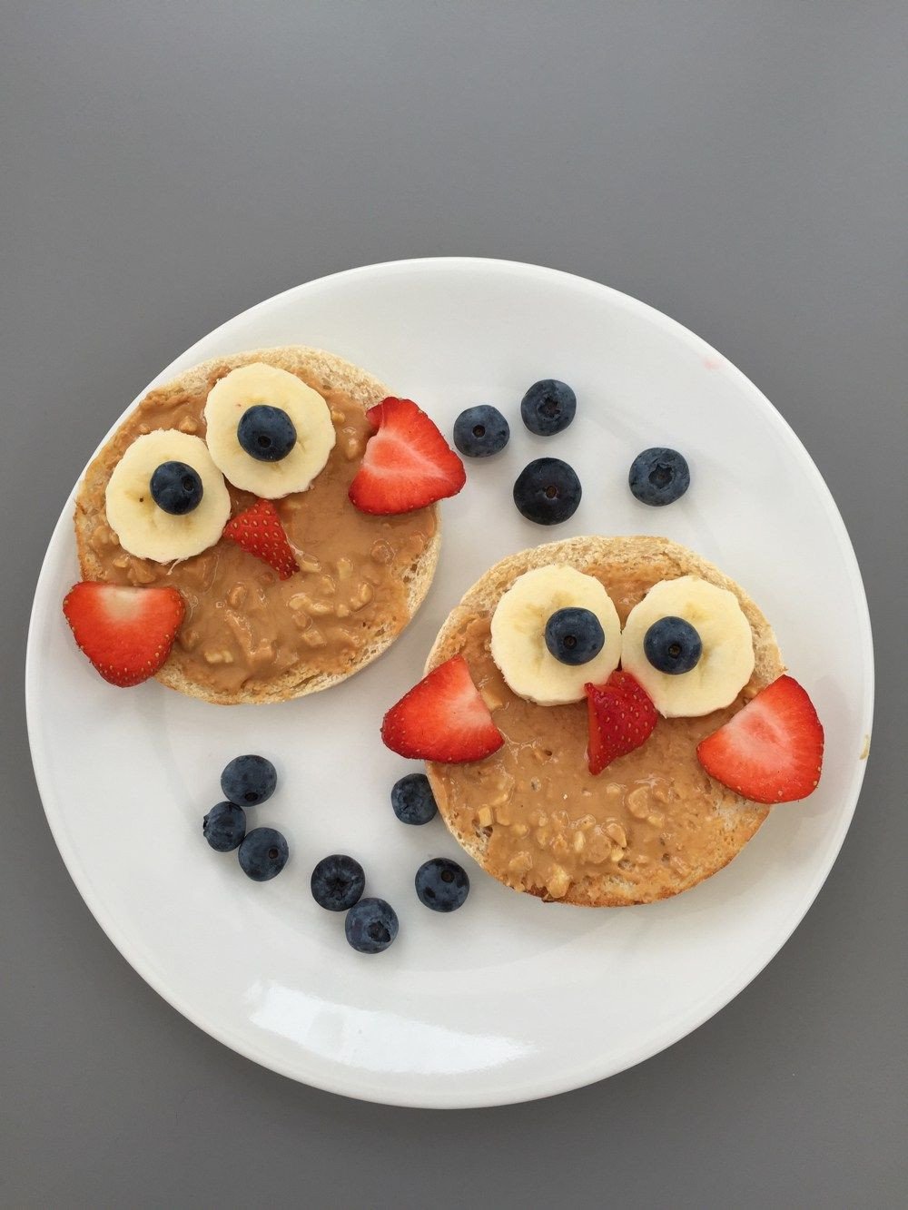 Позавтракать дети. Креативный завтрак для детей. Детские блюда. Вкусный завтрак для детей. Красивая еда для детей.