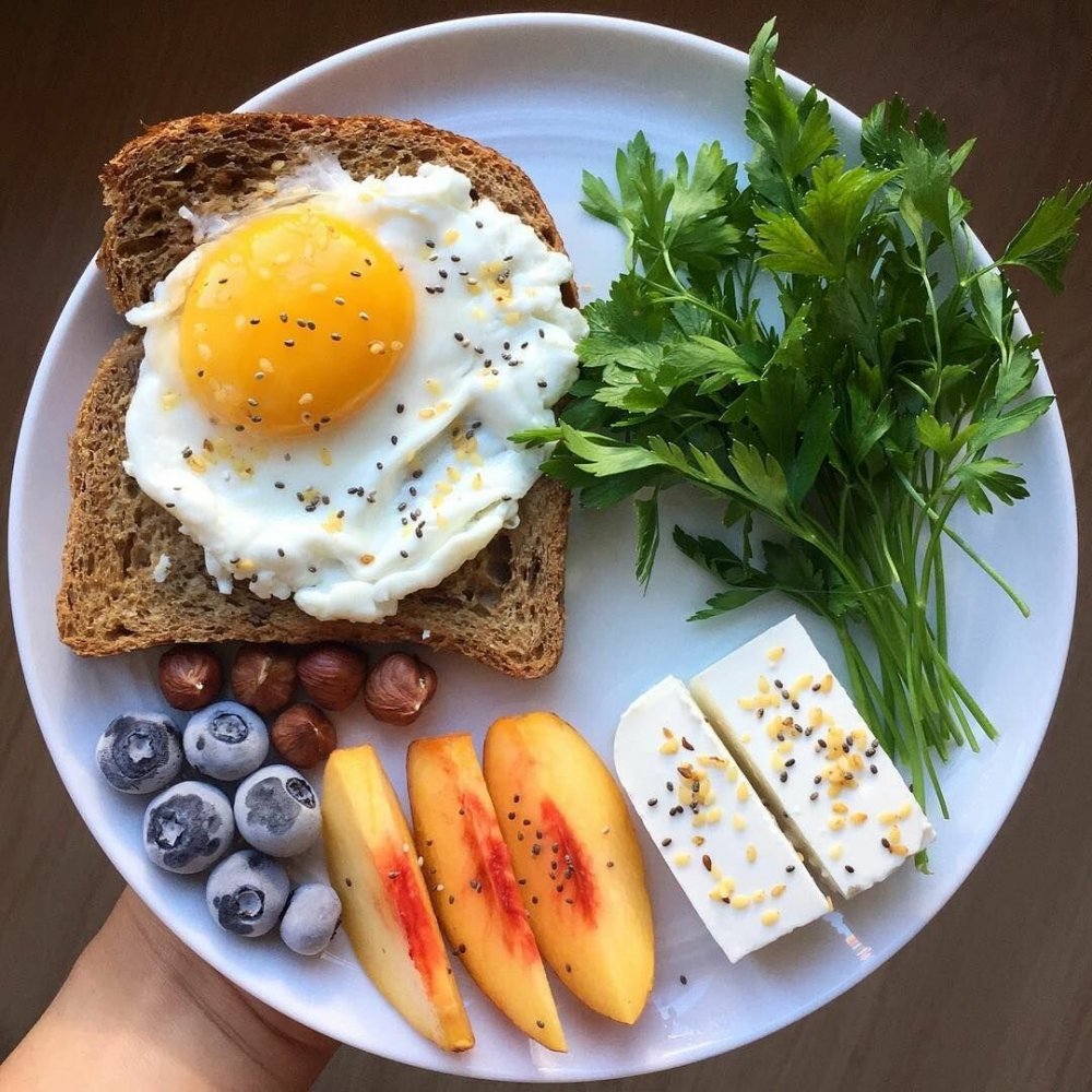Диетический завтрак из яиц