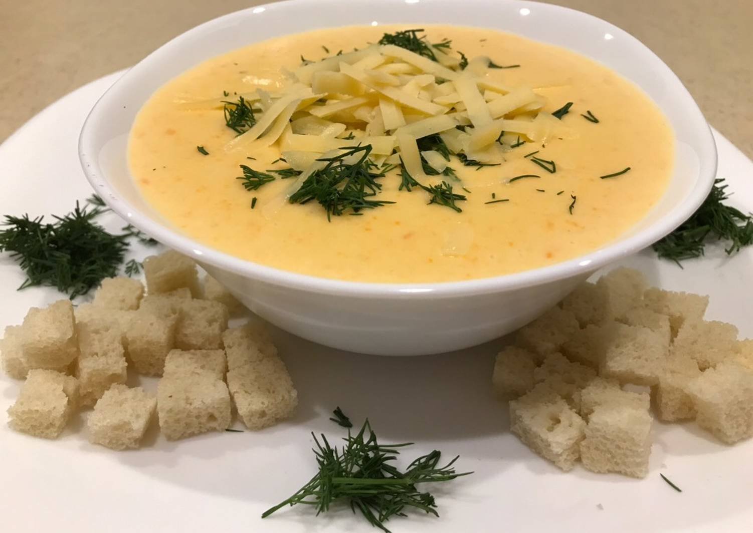 Суп пюре с плавленным сыром и курицей. Суп Романо сырный. Буламык (сырный суп). Сырный крем суп. Крем суп с плавленным сыром.