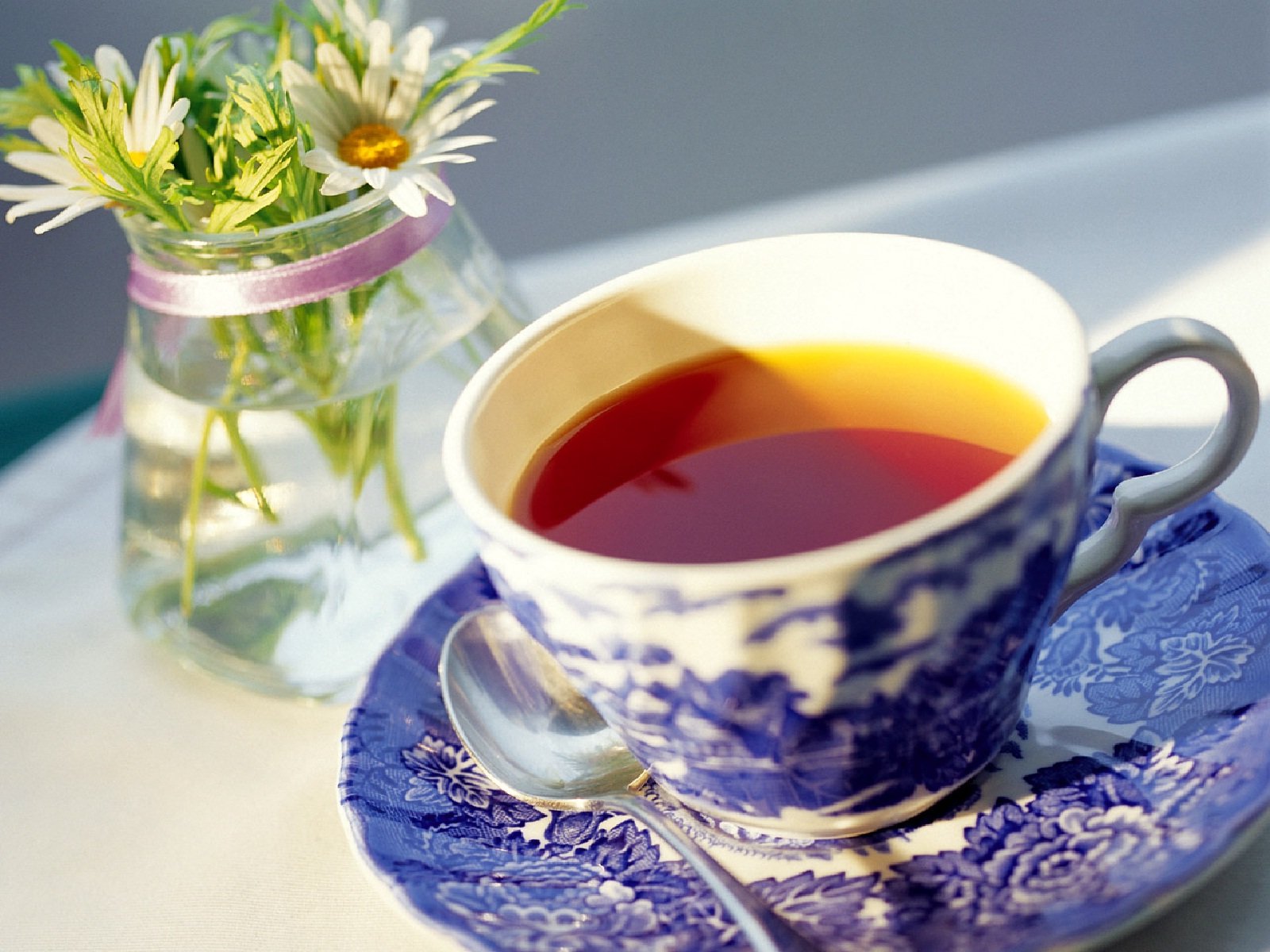 13 чашек чая. Чашечка чая. Кружка чай. Чашка с чаем. Утренний чай.