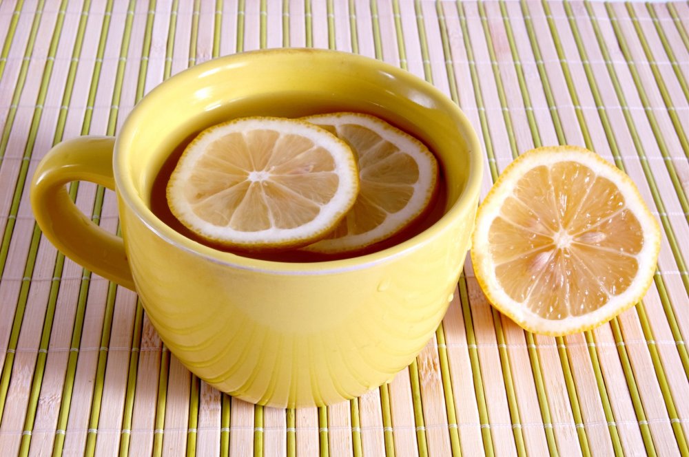Открытка чай с лимоном