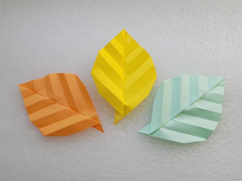 Оригами кленовый лист из бумаги